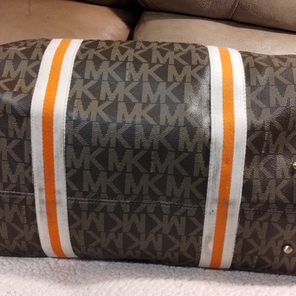 Michael Kors large duffle bag - Picture 7 of 15